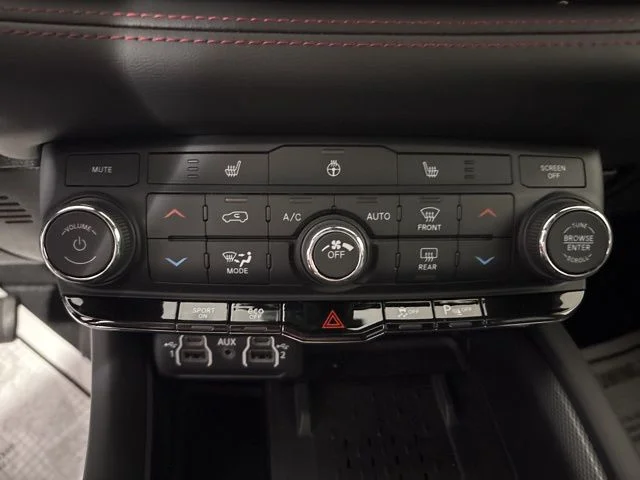 2025 Dodge Durango R/T - Photo 16