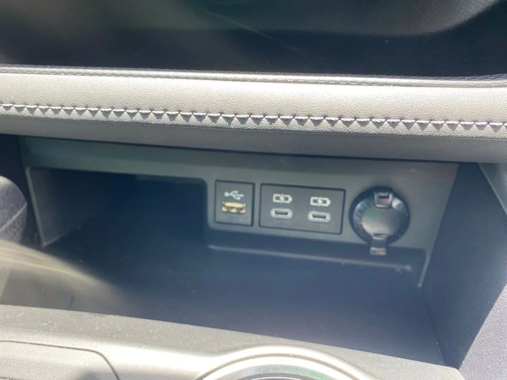 2023 Toyota Highlander LE - Photo 25