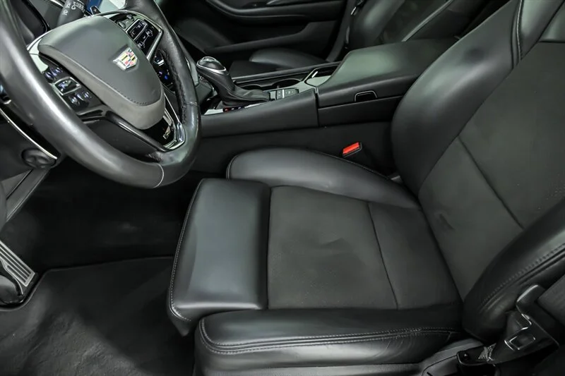 Used 2019 Black Raven Cadillac  image 17
