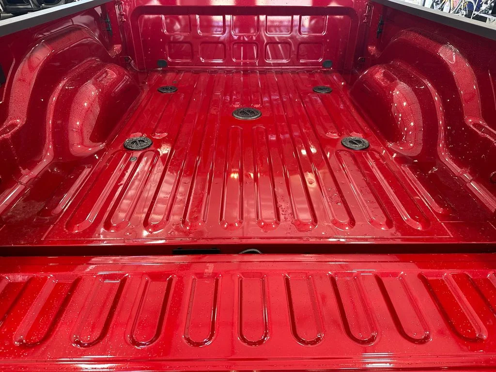 New 2026 Molten Red Pearl-Coat Exterior Paint RAM Tradesman image 10