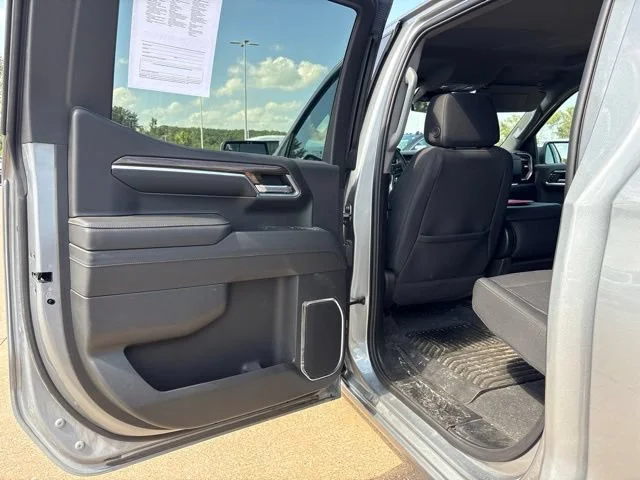2024 Chevrolet Silverado 1500 LT - Photo 18