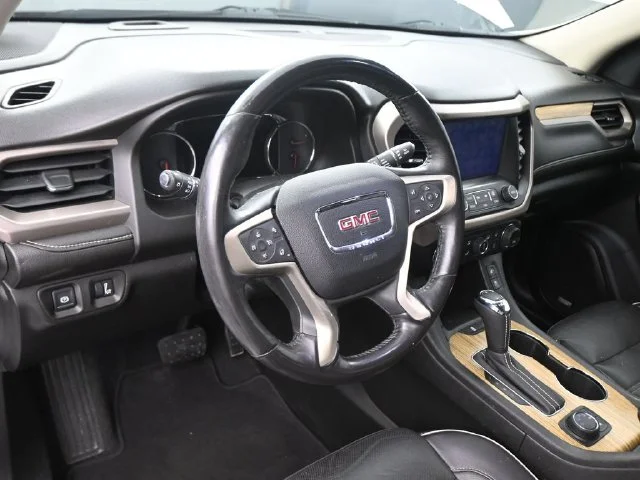 Used 2018 White GMC Denali image 21