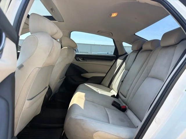 Used 2019 White Honda EX image 16