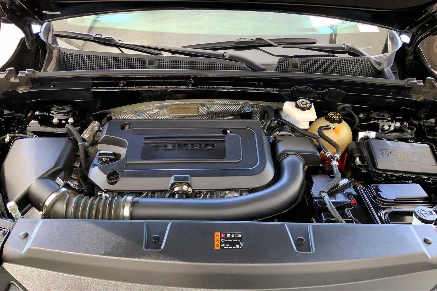 Used 2022 Ebony Twilight Metallic Buick Preferred image 32