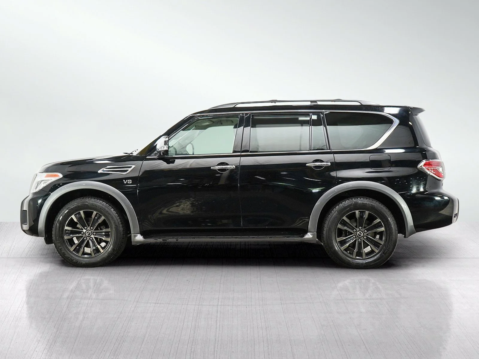 Used 2018 Nissan Armada Platinum with VIN JN8AY2NE6J9730543 for sale in Hopkins, Minnesota