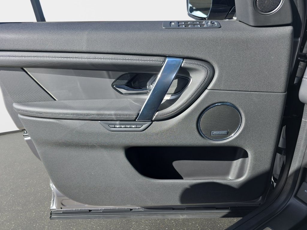 Certified Used 2025 Gray Land Rover SE image 27