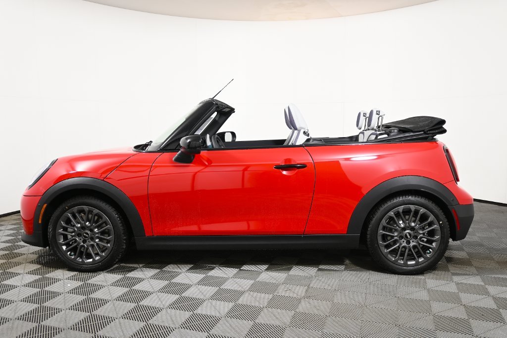 Used 2026 Red MINI  image 12