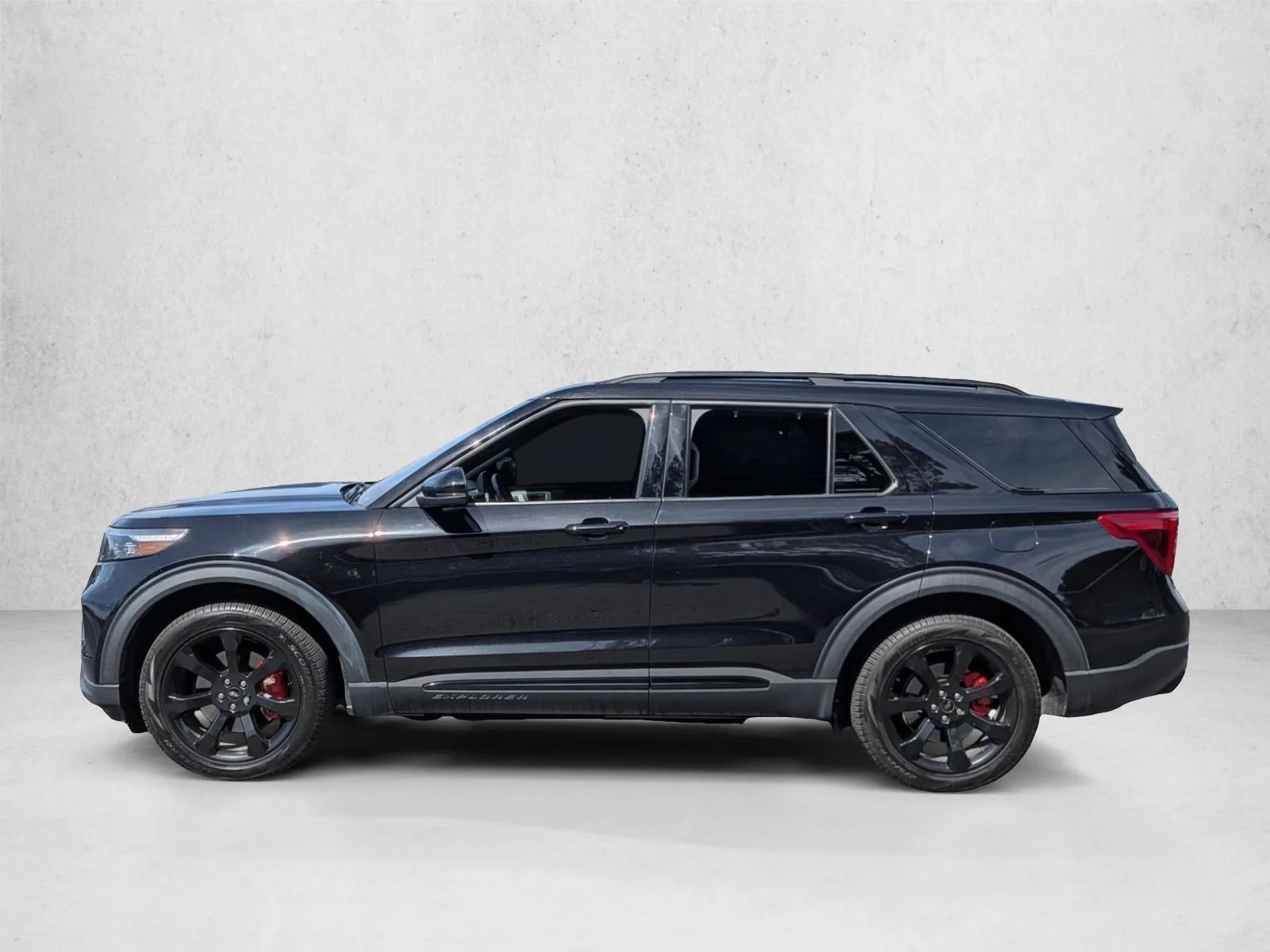 Used 2023 Agate Black Metallic Ford ST image 9