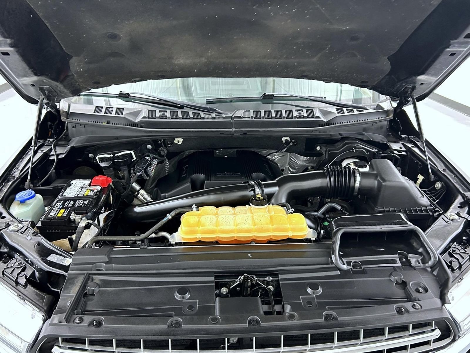 Used 2018 Shadow Black Ford XLT image 25