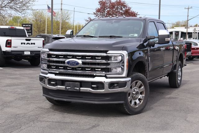 2023 Ford F-350 Lariat 4x4 Crew Cab 6-3/4 Box SRW's photo