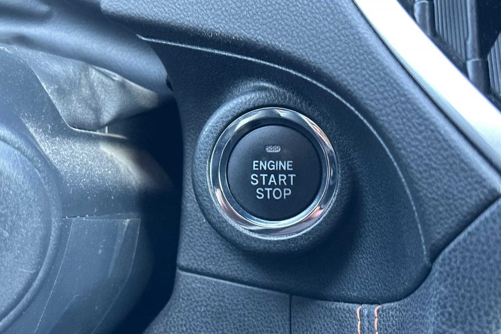 Used 2019 Quartz Blue Pearl Subaru 2.0i Limited image 25