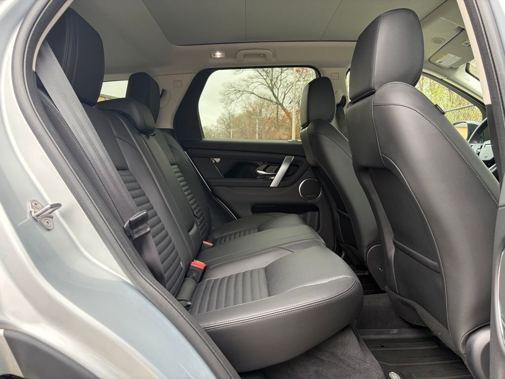 Used 2025 Silver Land Rover S image 17
