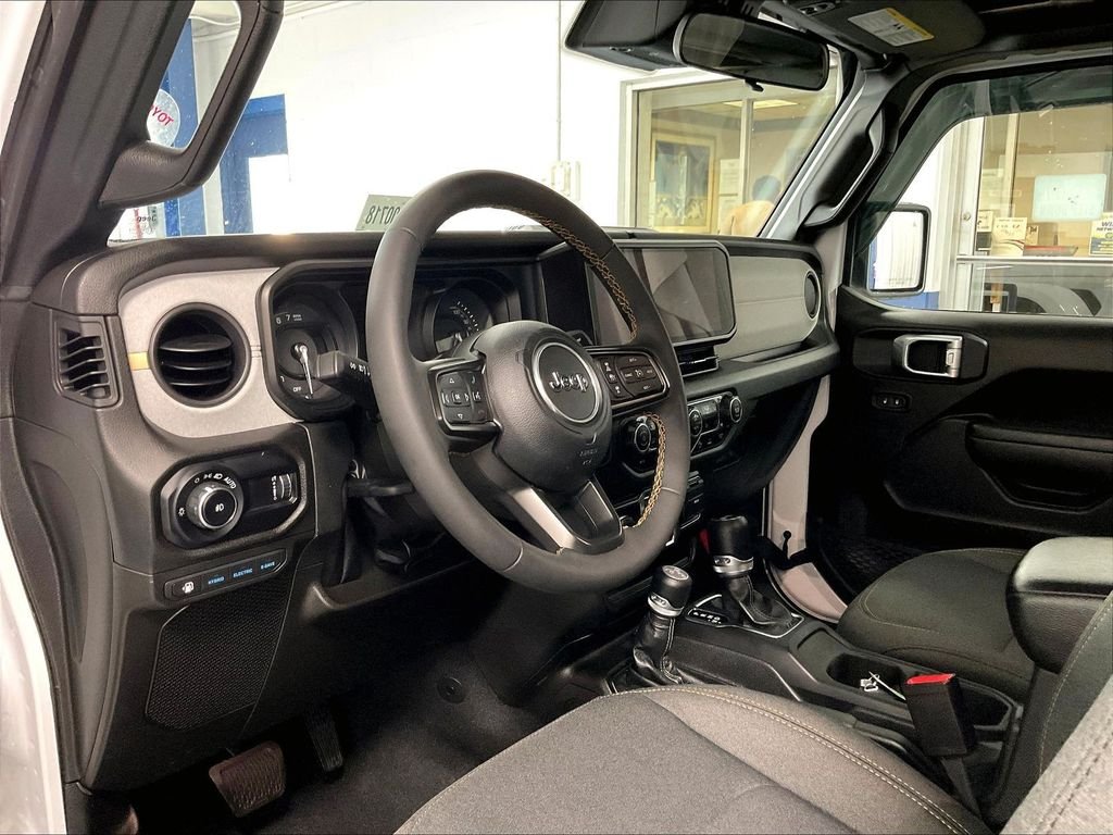 Used 2024 White Jeep Sport S 4xe image 8