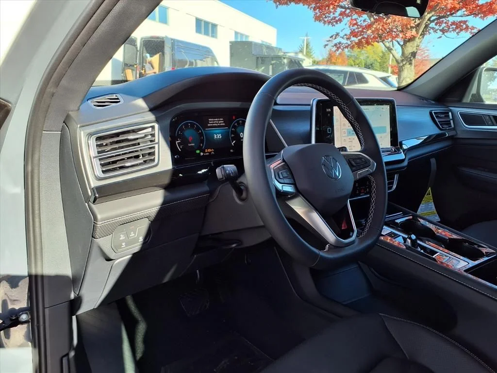 New 2026 Pure Gray Volkswagen 2.0T SE w/Technology image 8