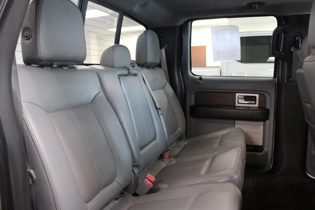 Used 2014 White Platinum Tri-Coat Metallic Ford Lariat image 38