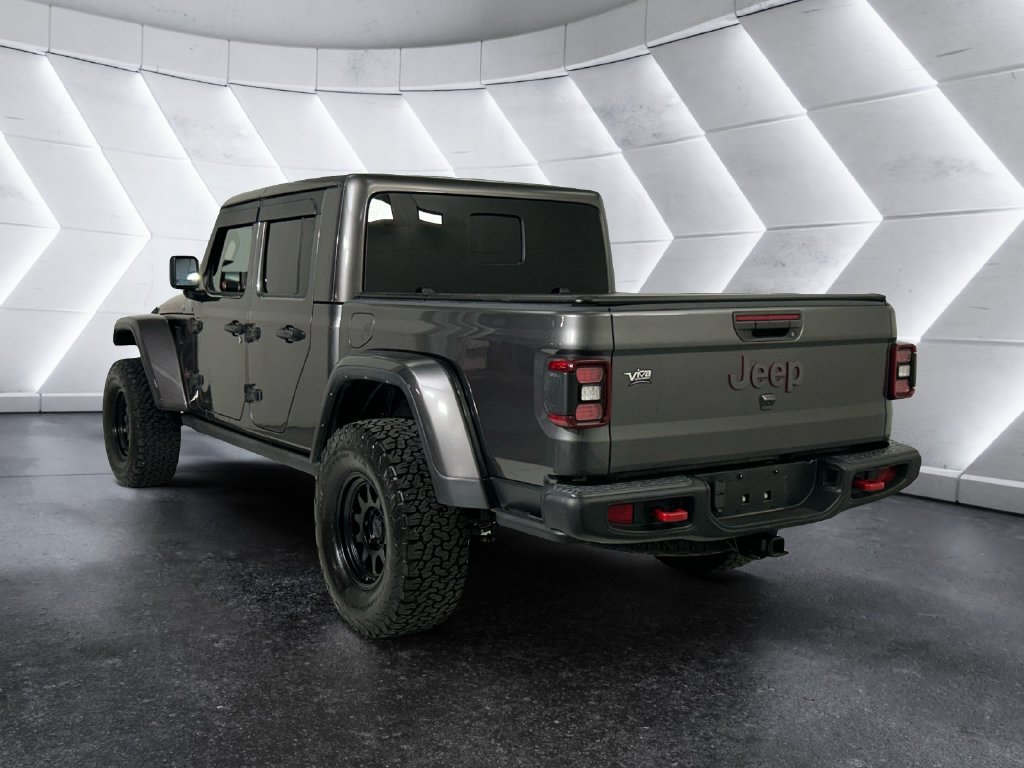Used 2022 Gray Jeep Rubicon image 6
