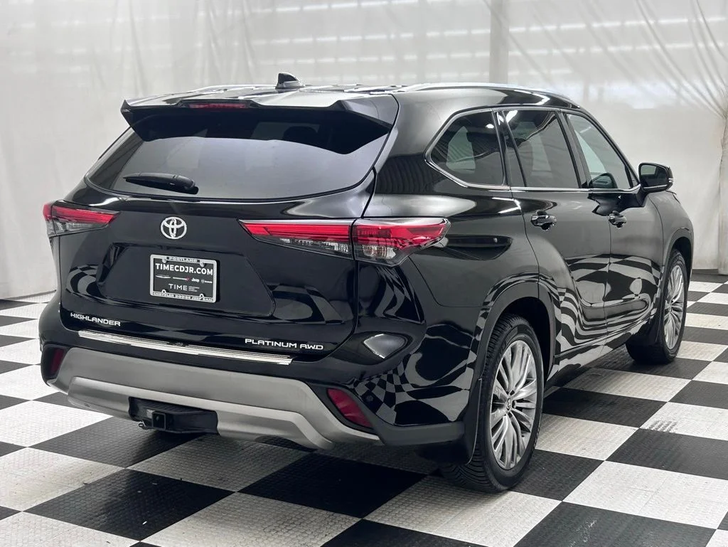 Used 2022 Black Toyota Platinum image 7