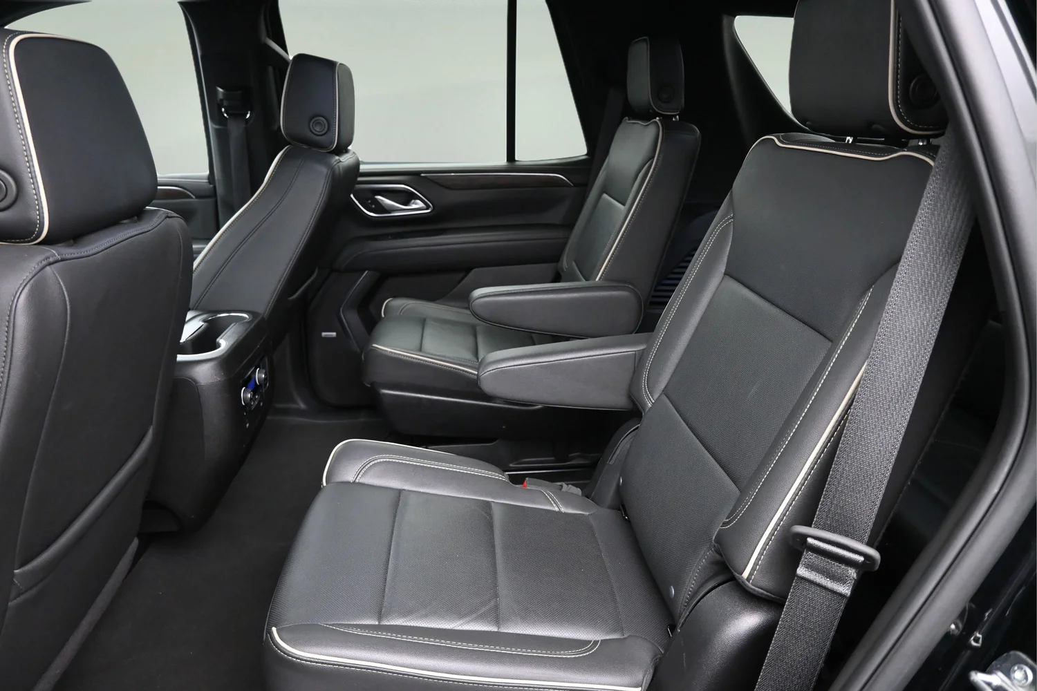 Used 2024 Black Chevrolet Premier image 17