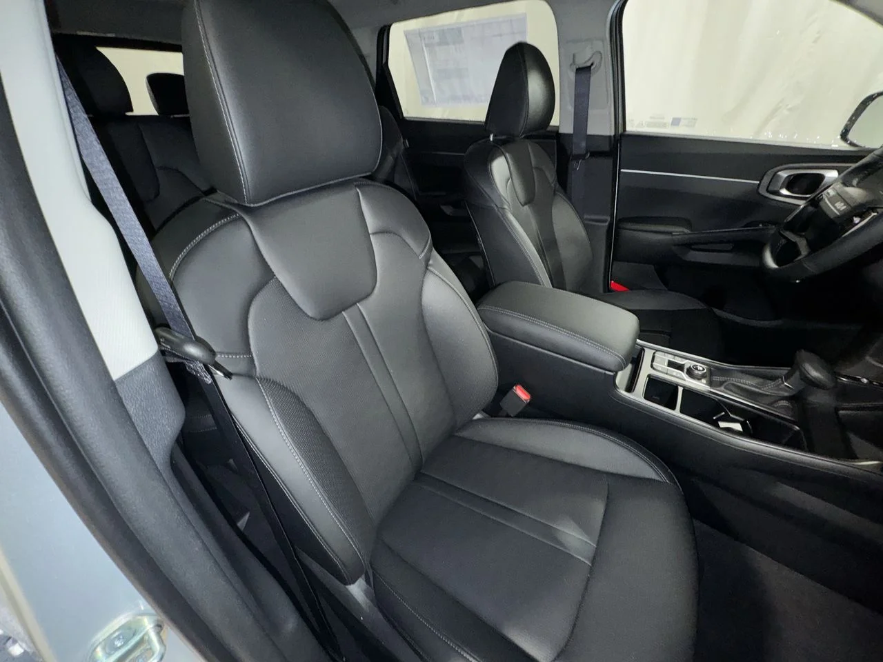 New 2026 Ivory Kia X-Line EX image 32