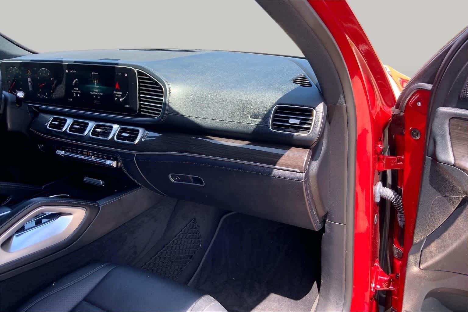 Used 2020 designo Cardinal Red Metallic Mercedes-Benz GLE 350 image 18