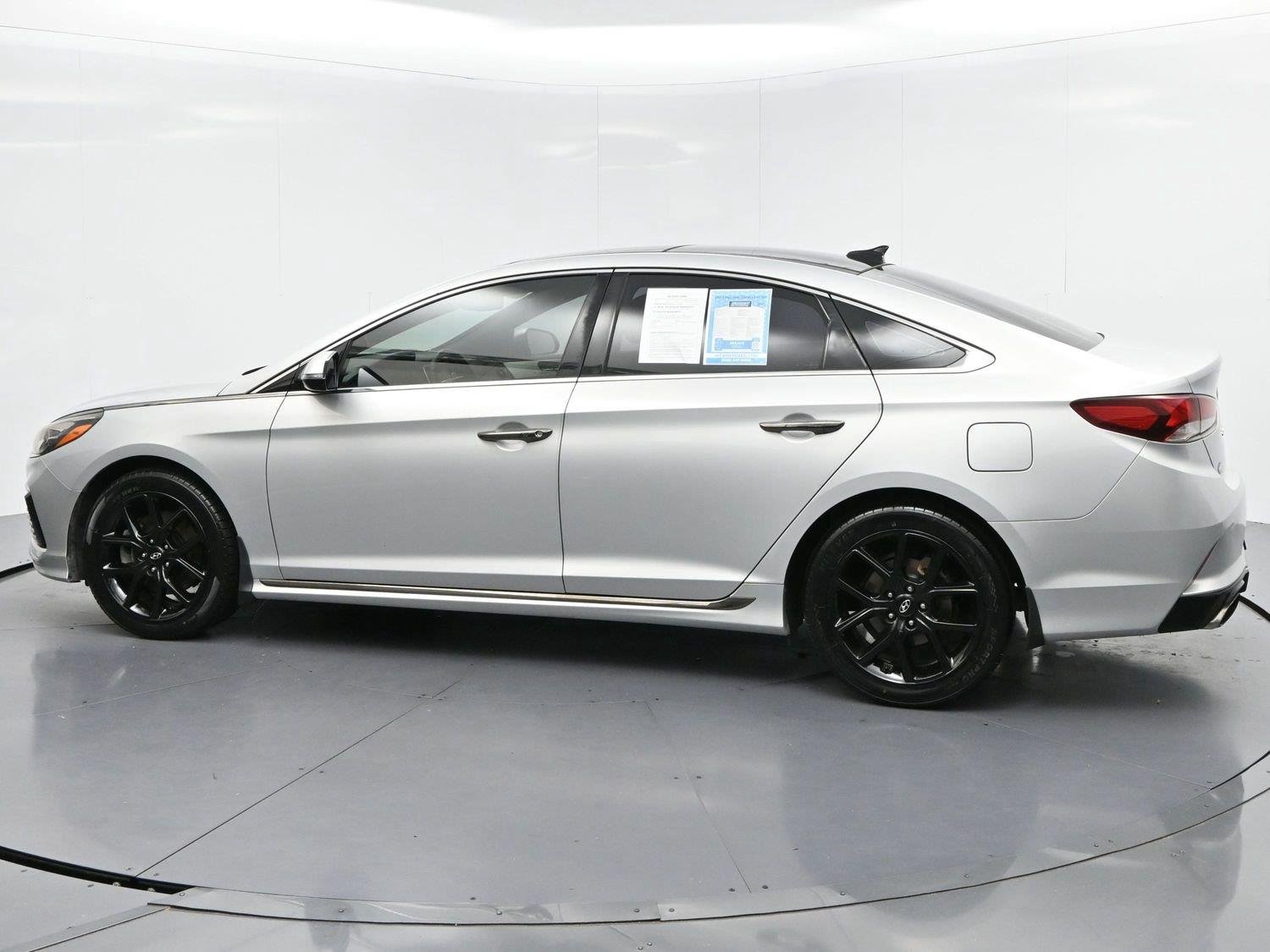 Used 2019 Symphony Silver Hyundai Limited image 5