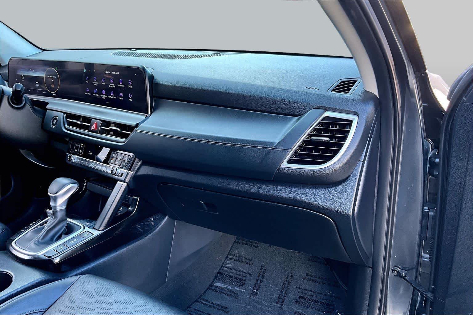Used 2024 Gravity Gray Kia SX image 19