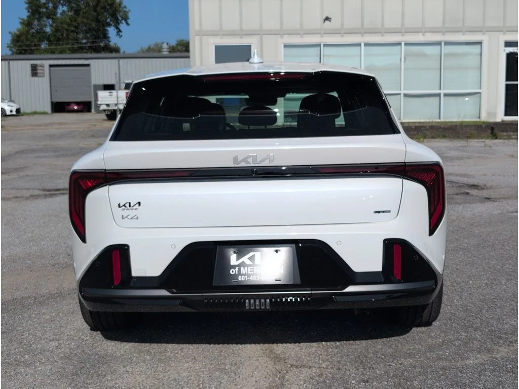 New 2026 Snow White Pearl Kia GT-Line Turbo image 4