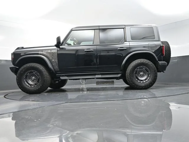 Used 2024 Black Ford Everglades image 37