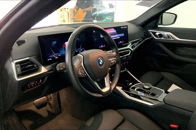 Used 2023 Alpine White BMW eDrive35 image 7