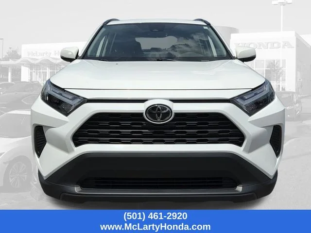 2024 Toyota RAV4 XLE - Photo 8