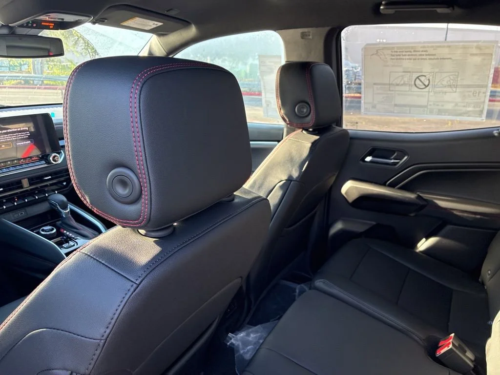 2026 Chevrolet Colorado Z71 - Photo 17