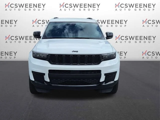 Used 2024 White Jeep Altitude image 8