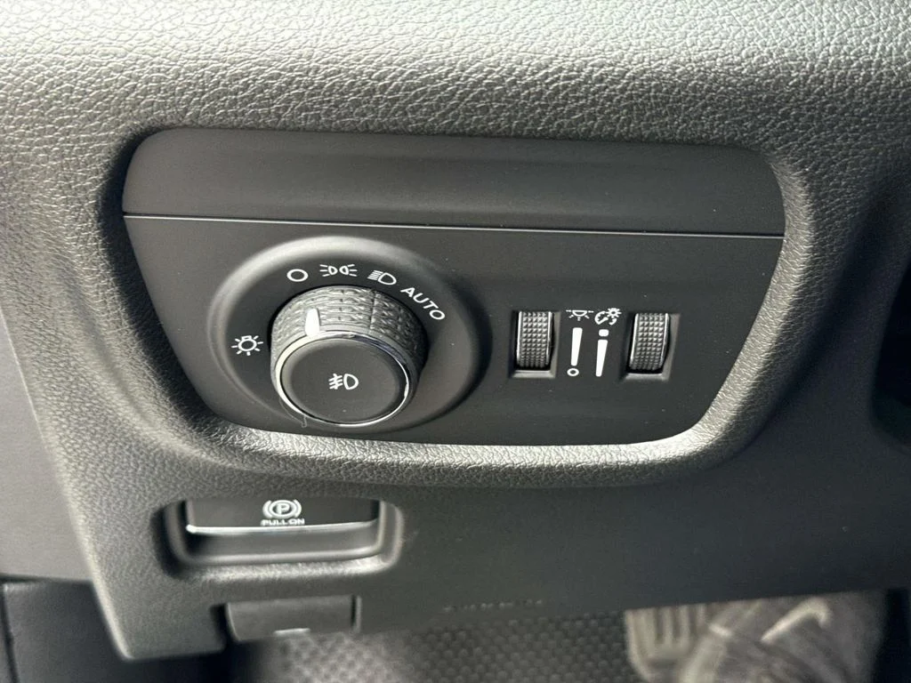New 2026 White Jeep Limited image 37