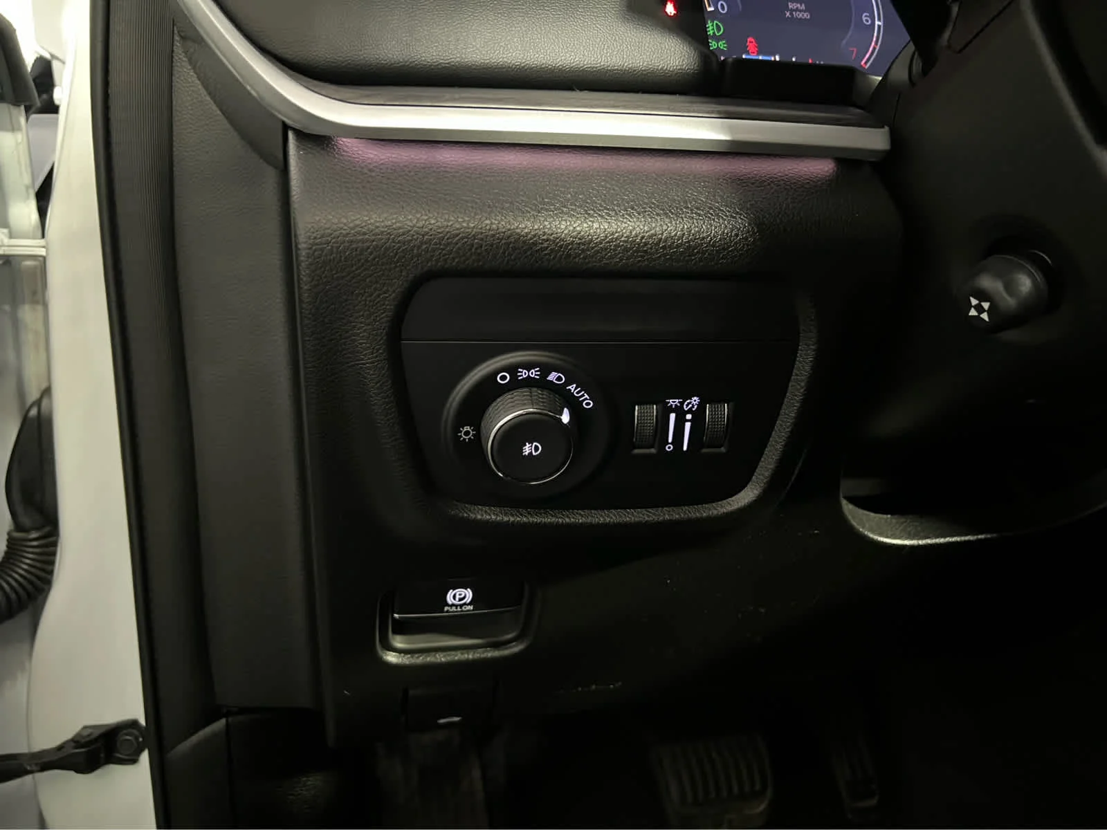Used 2023 Bright White Clearcoat Jeep Limited image 21