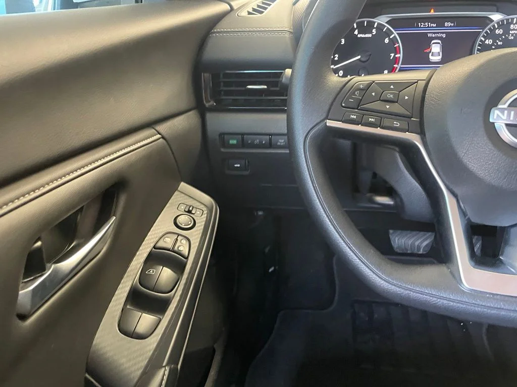 Used 2025 White Nissan SV image 12