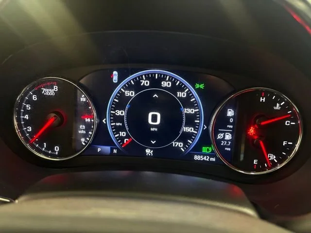 Used 2022 Silver Ice Metallic Chevrolet Premier image 19