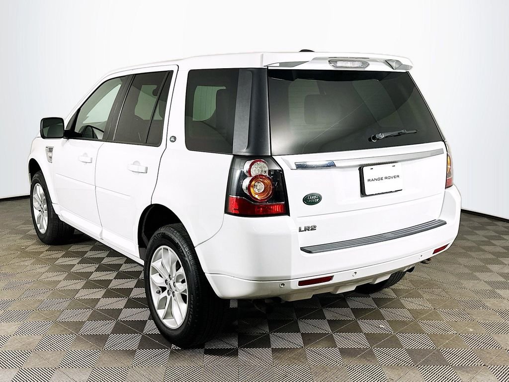 Used 2013 Fuji White Land Rover  image 7