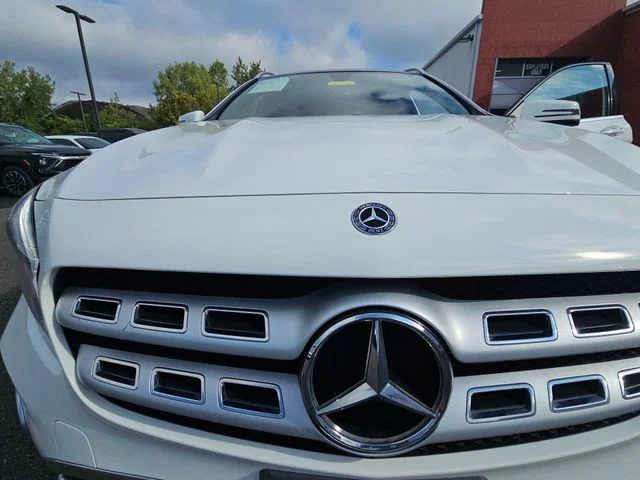 Used 2019 White Mercedes-Benz GLA 250 image 34