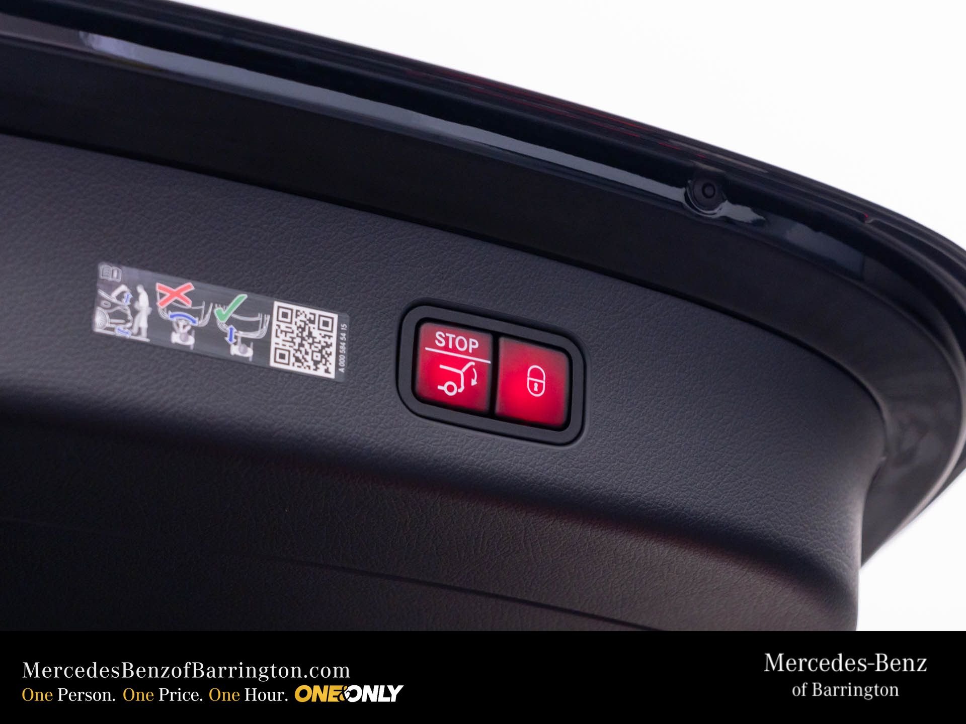 New 2026 Black Mercedes-Benz GLC 300 image 34