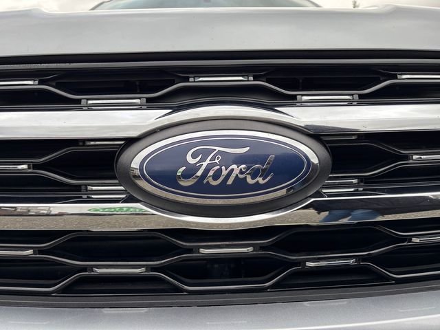 Used 2023 Silver Metallic Ford Limited image 30