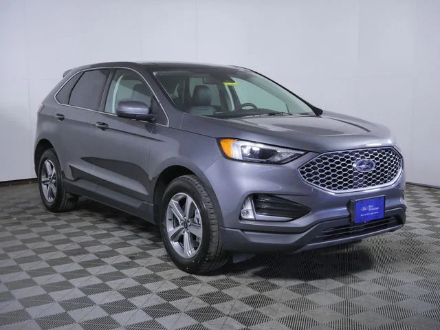 2024 Ford Edge SEL AWD's photo