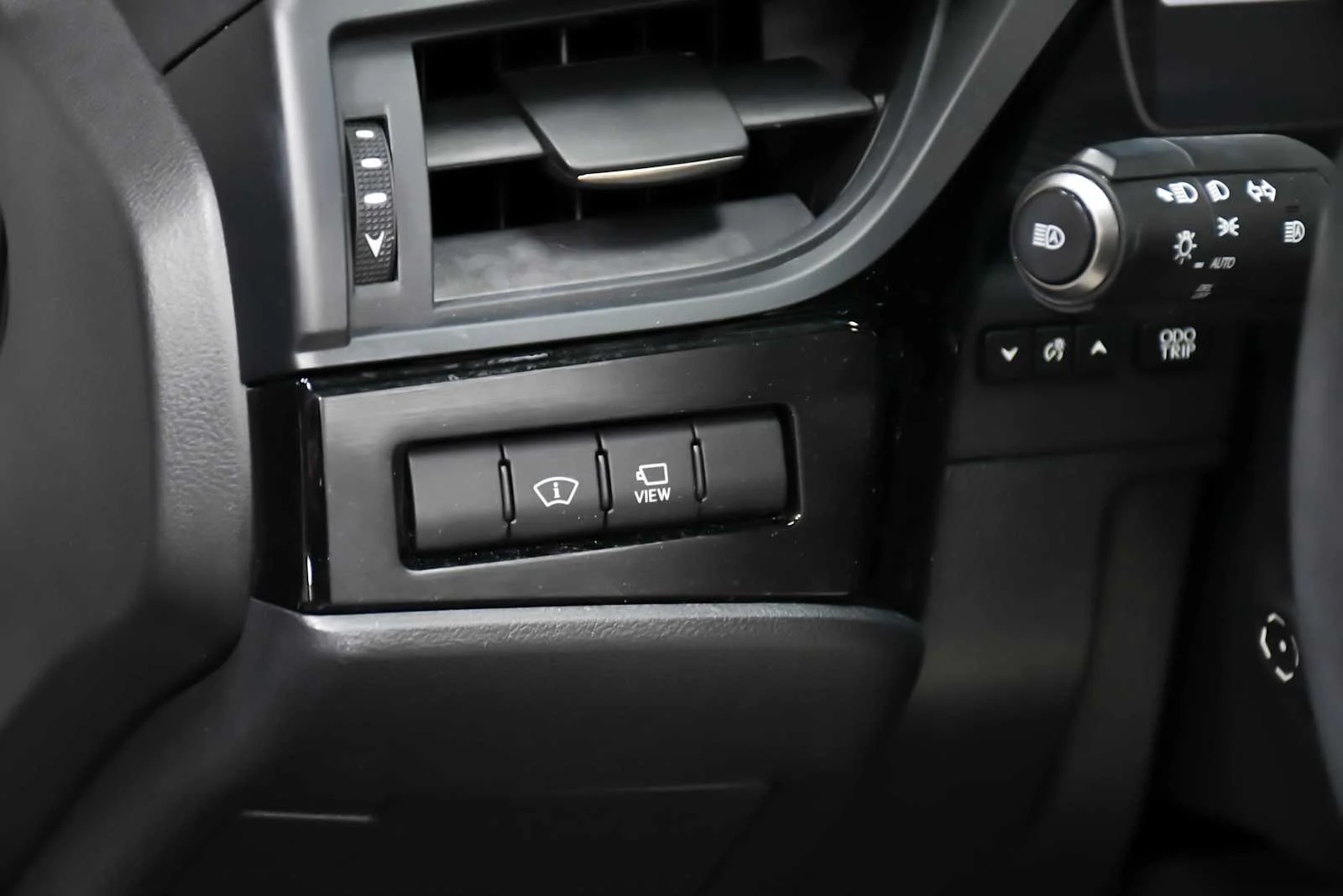 Used 2025 Eminent White Pearl Lexus Luxury image 14