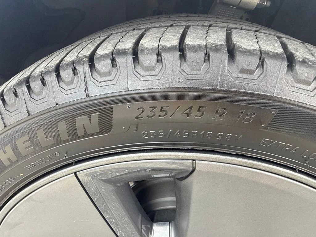 Used 2020 White Tesla Long Range image 27