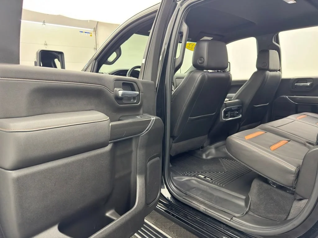 Used 2022 Onyx Black GMC AT4 image 36