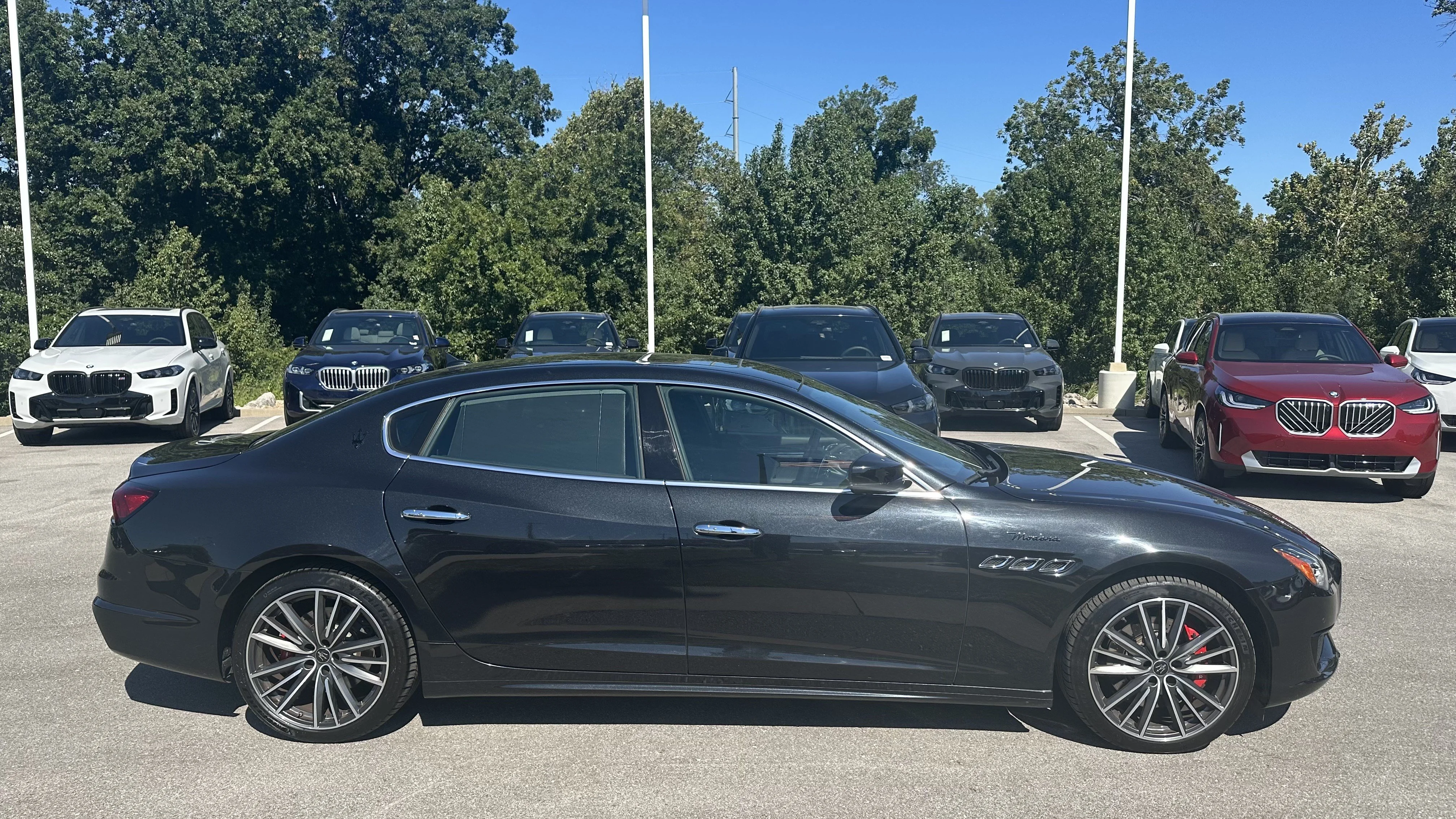 Used 2022 Nero Ribelle Metallic Maserati Modena Q4 image 11