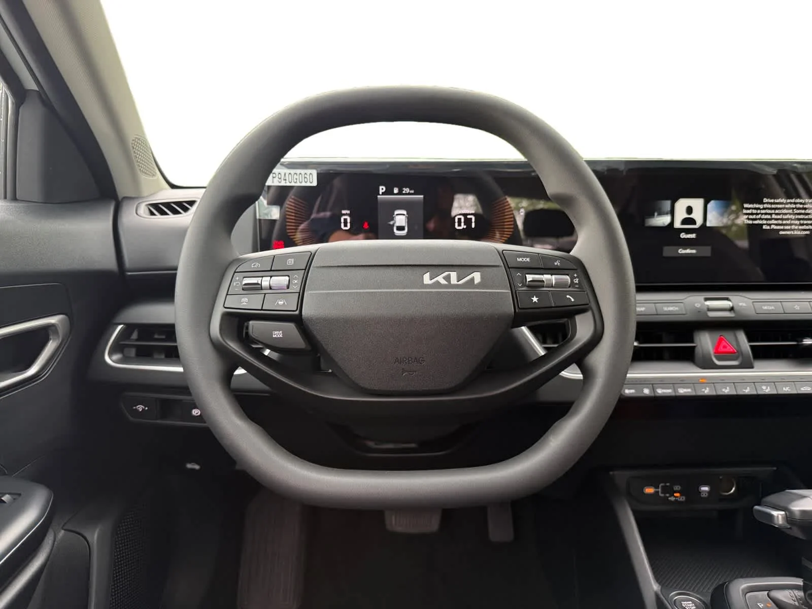 New 2026 Snow White Pearl Kia LXS image 13