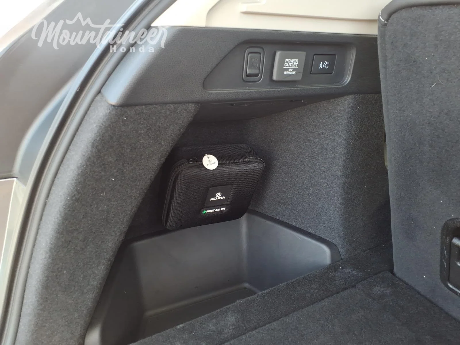 Used 2023 Liquid Carbon Metallic Acura SH-AWD w/Advance image 25