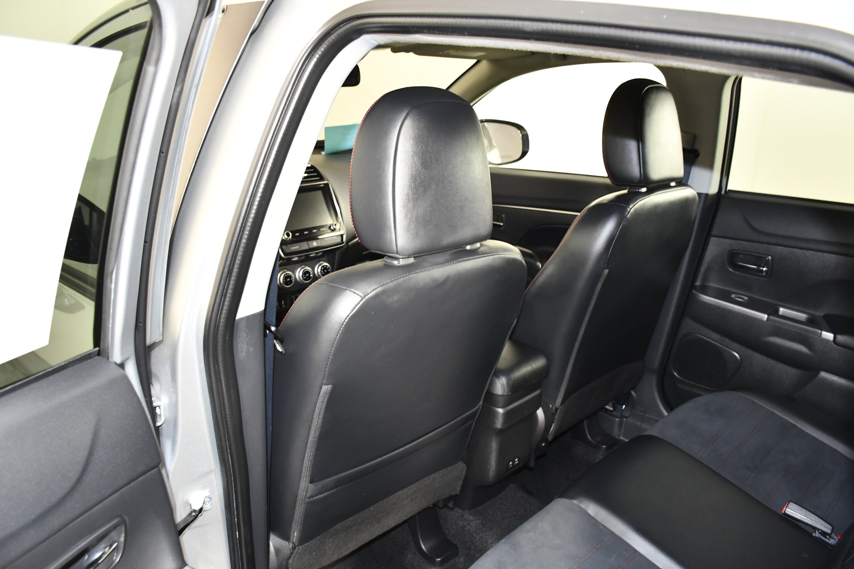 Certified Used 2024 Black Mitsubishi SE image 47