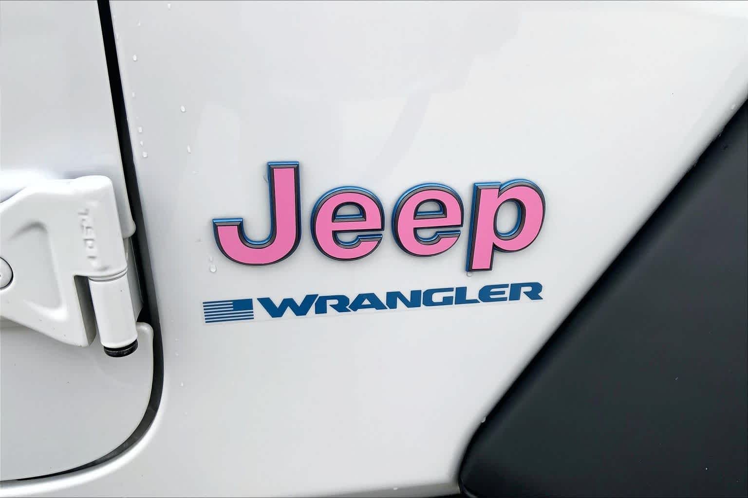 Used 2024 Bright White Clearcoat Jeep Willys image 31