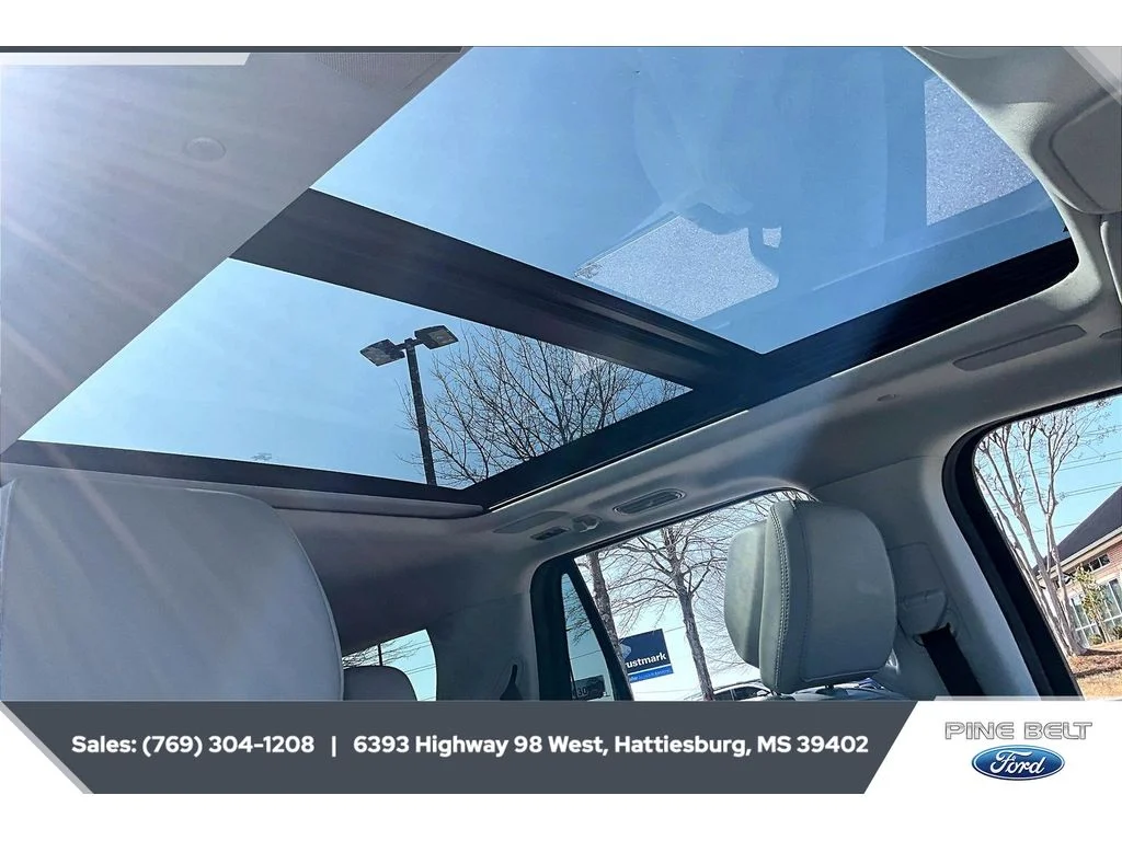 New 2026 Star White Metallic Tri-Coat Ford MAX Platinum® image 16